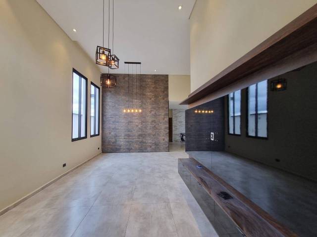 #1306 - Casa para Locação em Sorocaba - SP - 2