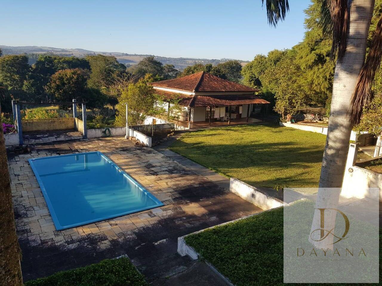 Sítio, 5 quartos, 2800 m² - Foto 1