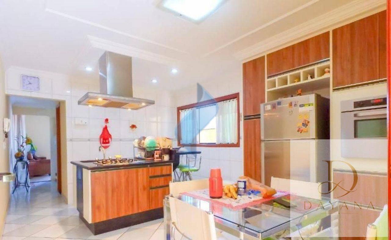 Sobrado, 3 quartos, 247 m² - Foto 4