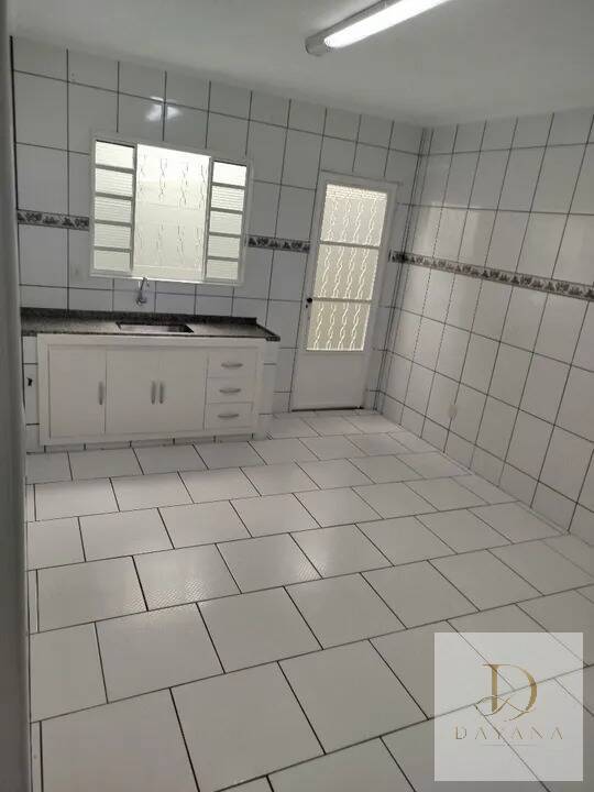 Casa, 2 quartos, 210 m² - Foto 14