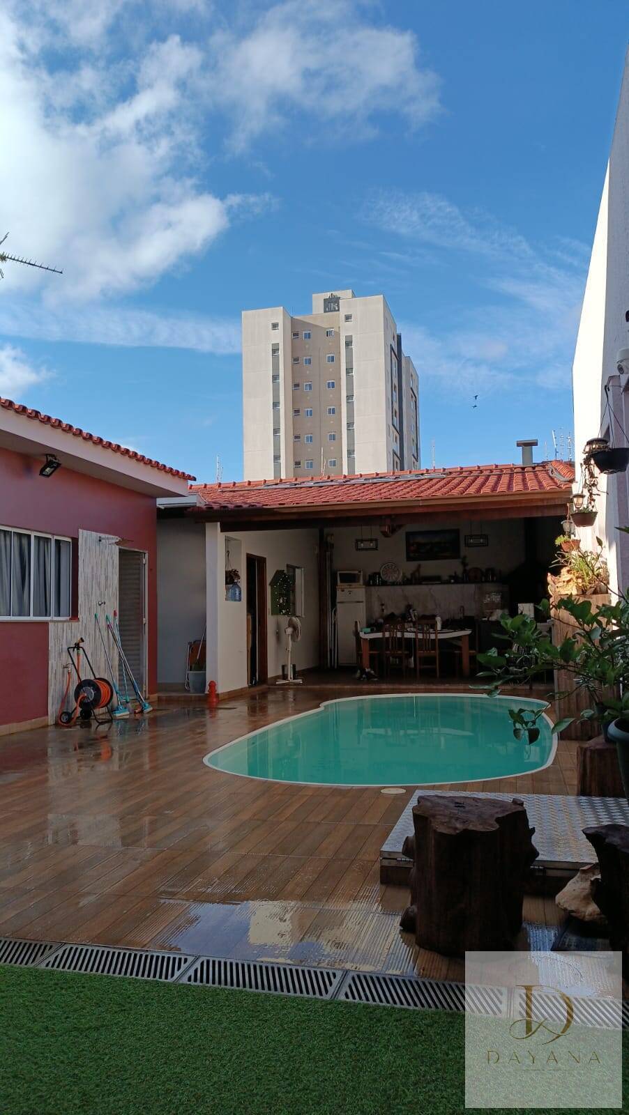 Casa, 4 quartos, 285 m² - Foto 2