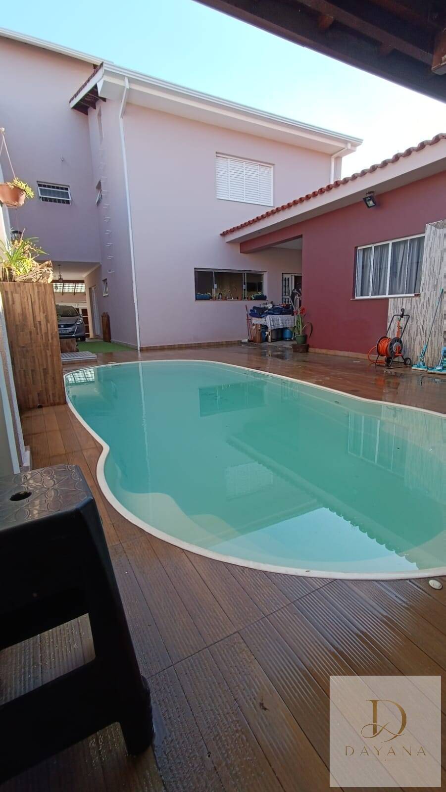 Casa, 4 quartos, 285 m² - Foto 1