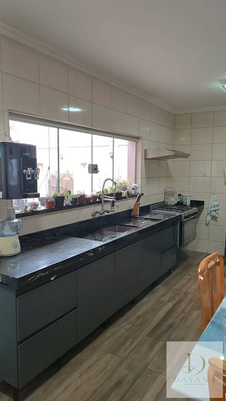 Casa, 4 quartos, 285 m² - Foto 26