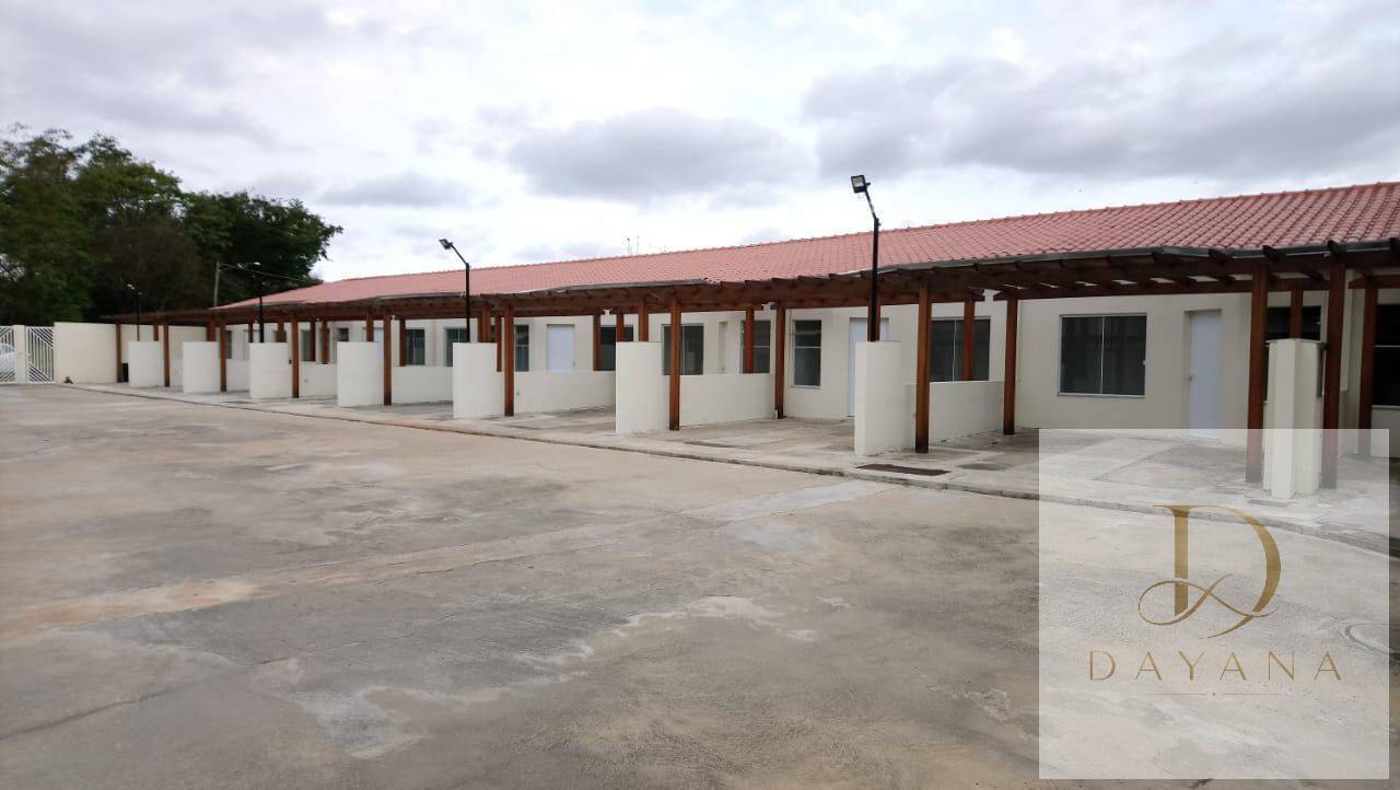 Casa de Condomínio, 2 quartos - Foto 1